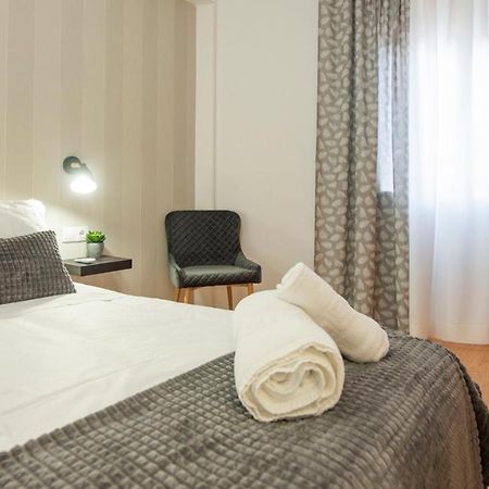 El Sueno De Carmelitas Con Parking Incluido - Apartamentos Aloha Толедо Экстерьер фото